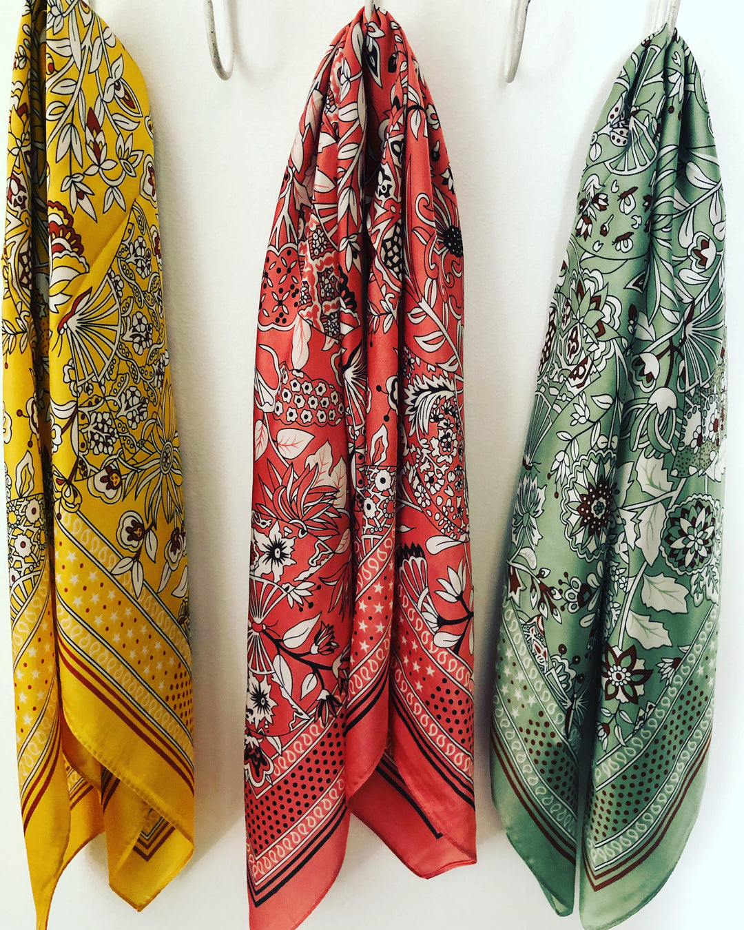 SHORT SCARVES COLLECTION